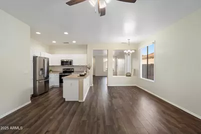 8825 N 65th Drive, Glendale, AZ 85302 - Photo 10