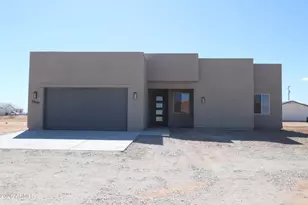27540 N 255th Ln, Wittmann, AZ 85361 - Photo 1