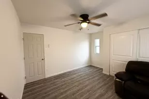 8595 N 71st Ave, Glendale, AZ 85301 - Photo 10