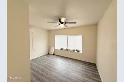 8595 N 71st Avenue #111, Glendale, AZ 85301 - Photo 2