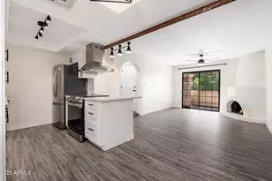 7557 N Dreamy Draw Dr, Phoenix, AZ 85020 - Photo 8