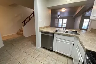 2121 W Union Hills Dr, Phoenix, AZ 85027 - Photo 4