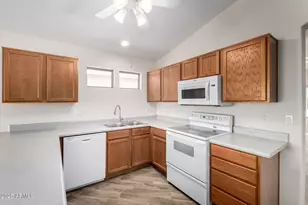 8934 E Civano Dr, Gold Canyon, AZ 85118 - Photo 8