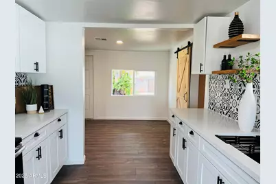 5242 S 11th Avenue, Phoenix, AZ 85041 - Photo 4