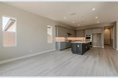 17241 W Vacaville Street, Surprise, AZ 85388 - Photo 6