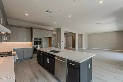 17241 W Vacaville Street, Surprise, AZ 85388 - Photo 8