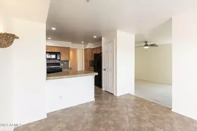10080 E Mountainview Lake Drive #264, Scottsdale, AZ 85258 - Photo 12