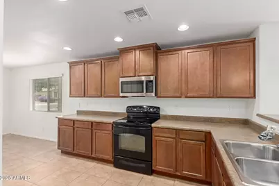 2215 E Everglade Lane, Gilbert, AZ 85298 - Photo 12