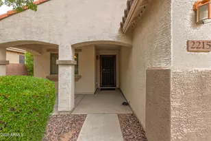 2215 E Everglade Ln, Gilbert, AZ 85298 - Photo 4
