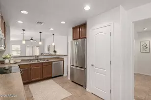 2215 E Everglade Ln, Gilbert, AZ 85298 - Photo 14