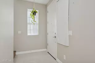 2269 S Osborn Ln, Gilbert, AZ 85295 - Photo 36