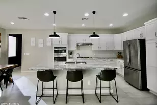 2269 S Osborn Ln, Gilbert, AZ 85295 - Photo 4