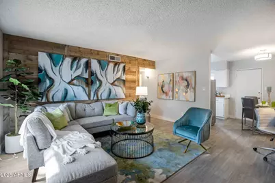 2627 N 45th Avenue #3P, Phoenix, AZ 85035 - Photo 1