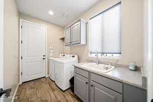 3921 Gold Ridge Rd, Wickenburg, AZ 85390 - Photo 12