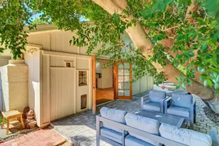 1022 E Keim Dr, Phoenix, AZ 85014 - Photo 4