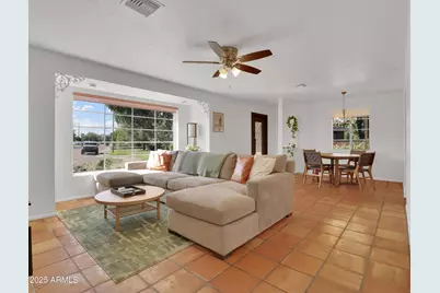 1022 E Keim Drive, Phoenix, AZ 85014 - Photo 2