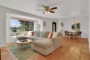 1022 E Keim Dr, Phoenix, AZ 85014 - Photo 2