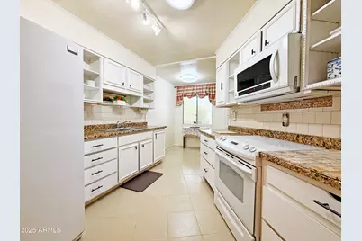 11078 W Coggins Drive, Sun City, AZ 85351 - Photo 4