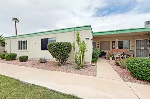 11078 W Coggins Dr, Sun City, AZ 85351 - Photo 2