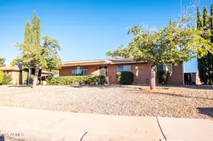597 Hegge Dr, Sierra Vista, AZ 85635 - Photo 2
