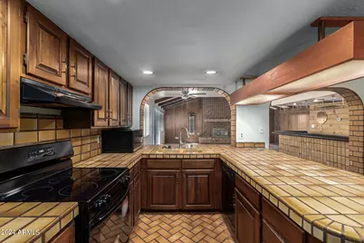 3827 W Meadow Drive, Glendale, AZ 85308 - Photo 18