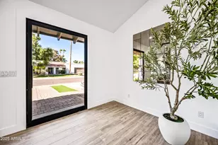 8313 E Thoroughbred Trail, Scottsdale, AZ 85258 - Photo 10