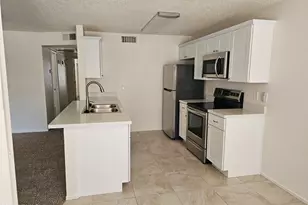 5236 W Peoria Ave, Glendale, AZ 85302 - Photo 1