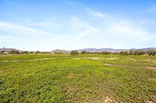 22055 W Sunrise Rd, Congress, AZ 85332 - Photo 1
