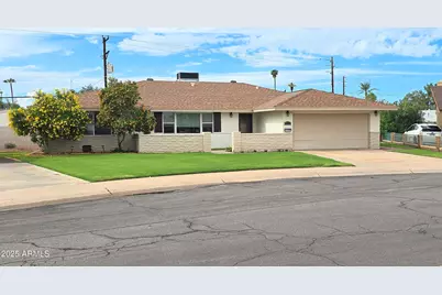 2704 S Terrace Road, Tempe, AZ 85282 - Photo 1