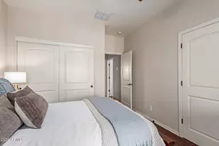 3981 E Navigator Ln, Phoenix, AZ 85050 - Photo 34