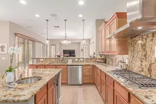 3981 E Navigator Ln, Phoenix, AZ 85050 - Photo 14