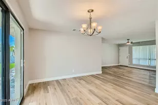 8356 E Palm Ln, Scottsdale, AZ 85257 - Photo 10