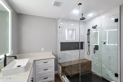 3818 N 32nd Place, Phoenix, AZ 85018 - Photo 18