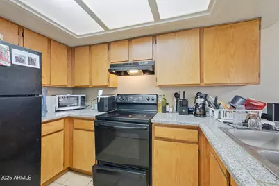 4242 N 69th Lane #1333, Phoenix, AZ 85033 - Photo 8