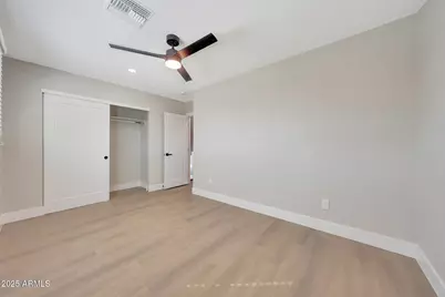 3116 W Gelding Drive, Phoenix, AZ 85053 - Photo 32