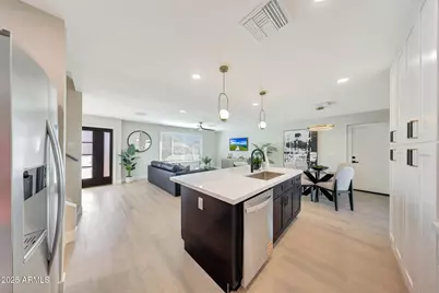 3116 W Gelding Drive, Phoenix, AZ 85053 - Photo 20