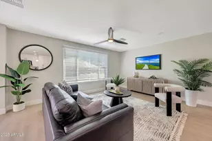 3116 W Gelding Dr, Phoenix, AZ 85053 - Photo 4