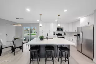 3116 W Gelding Dr, Phoenix, AZ 85053 - Photo 14