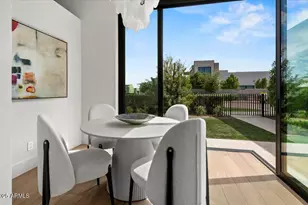 6802 E Joshua Tree Ln, Paradise Valley, AZ 85253 - Photo 16