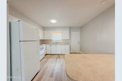 3426 E Melvin Street #E, Phoenix, AZ 85008 - Photo 6