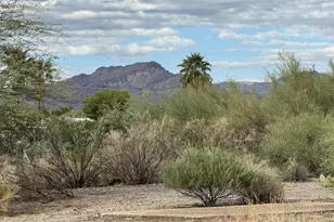 268 E Queen Creek Dr, Queen Valley, AZ 85118 - Photo 1