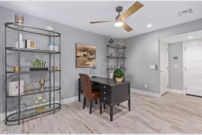 7550 E Osborn Road #1005, Scottsdale, AZ 85251 - Photo 4
