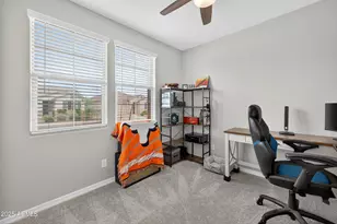 10218 W Piccadilly Rd, Avondale, AZ 85392 - Photo 20