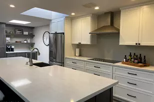 6325 N 30th Pl, Phoenix, AZ 85016 - Photo 8