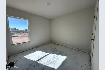 14058 S Avalon Road, Arizona City, AZ 85123 - Photo 4