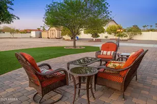 11138 W Hatcher Rd, Sun City, AZ 85351 - Photo 40