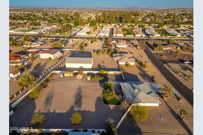 11138 W Hatcher Road, Sun City, AZ 85351 - Photo 56