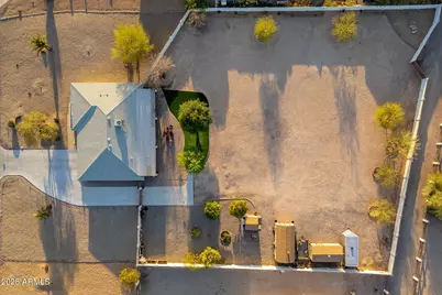 11138 W Hatcher Road, Sun City, AZ 85351 - Photo 58