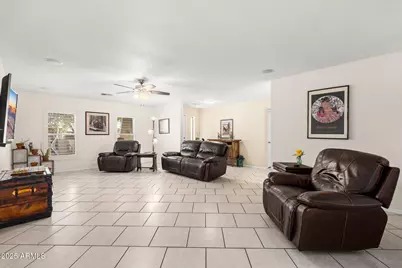 11138 W Hatcher Road, Sun City, AZ 85351 - Photo 12