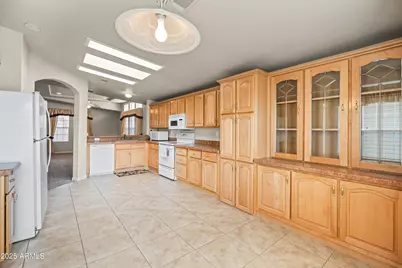 3301 S Goldfield Road #2102, Apache Junction, AZ 85119 - Photo 8